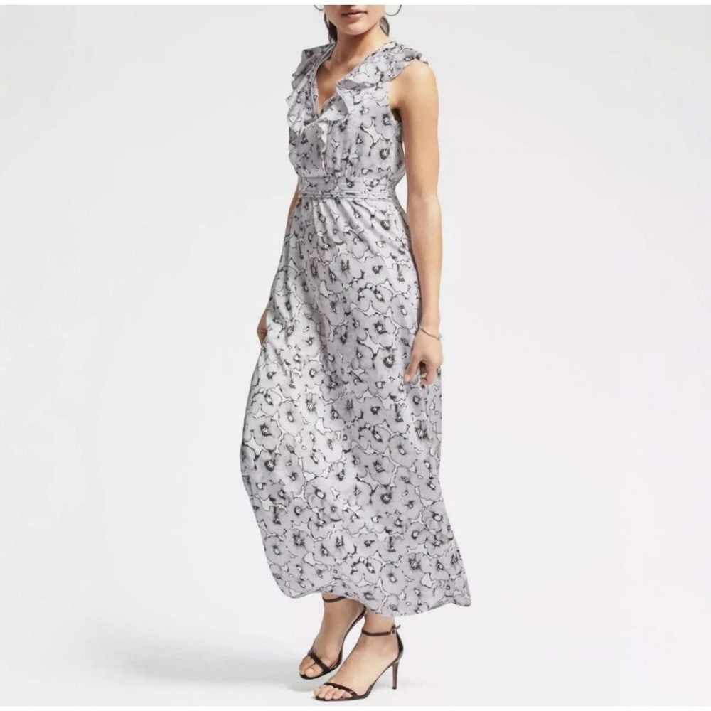 Banana Republic Petite Floral Ruffle Maxi Dress Gray Black Size 4P